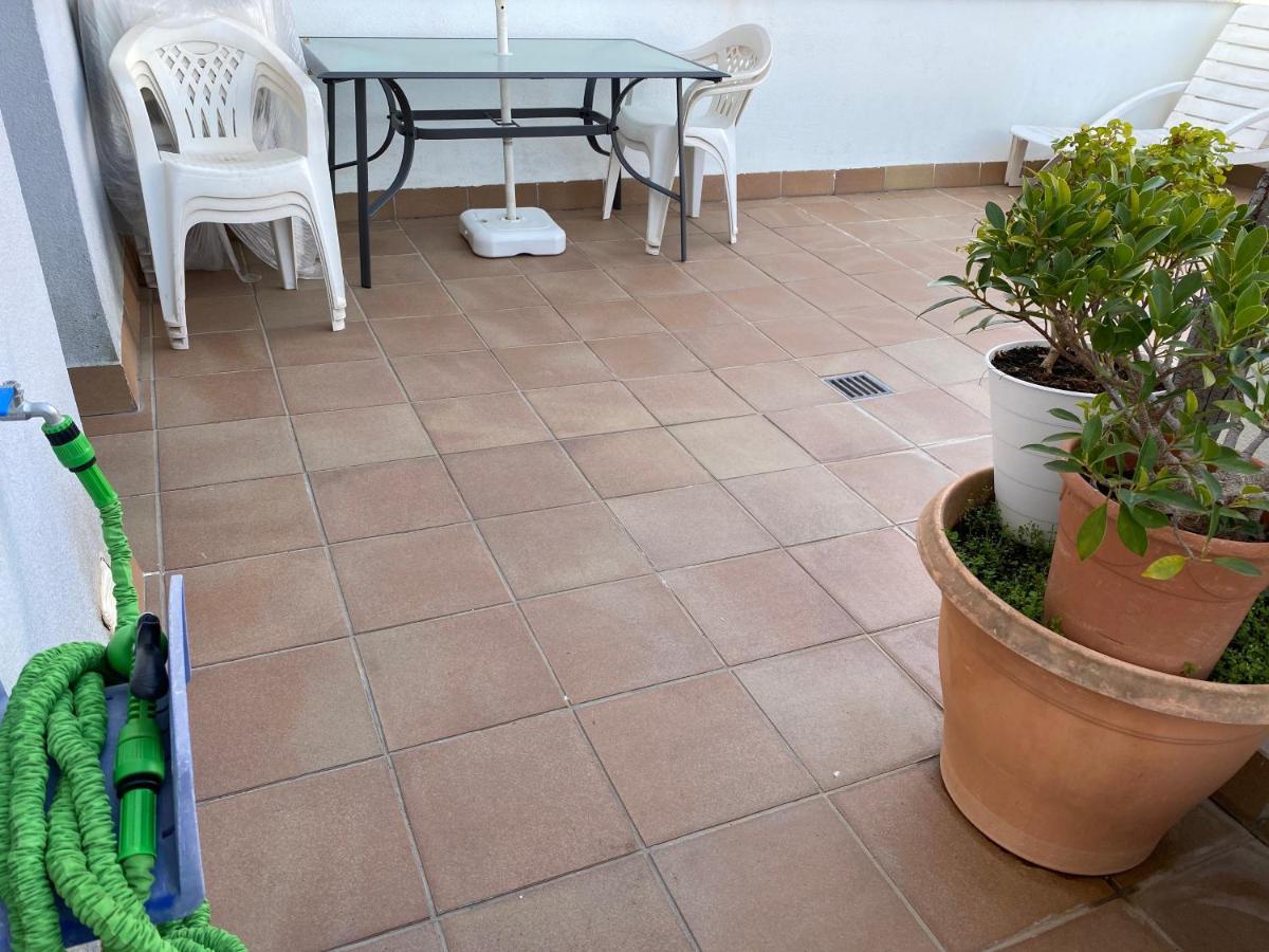 House On The Beach Calafell Exterior photo